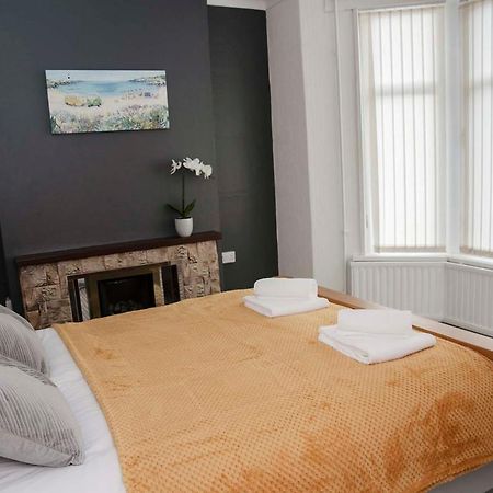 فيلا Six Bells Retreat Abertillery المظهر الخارجي الصورة