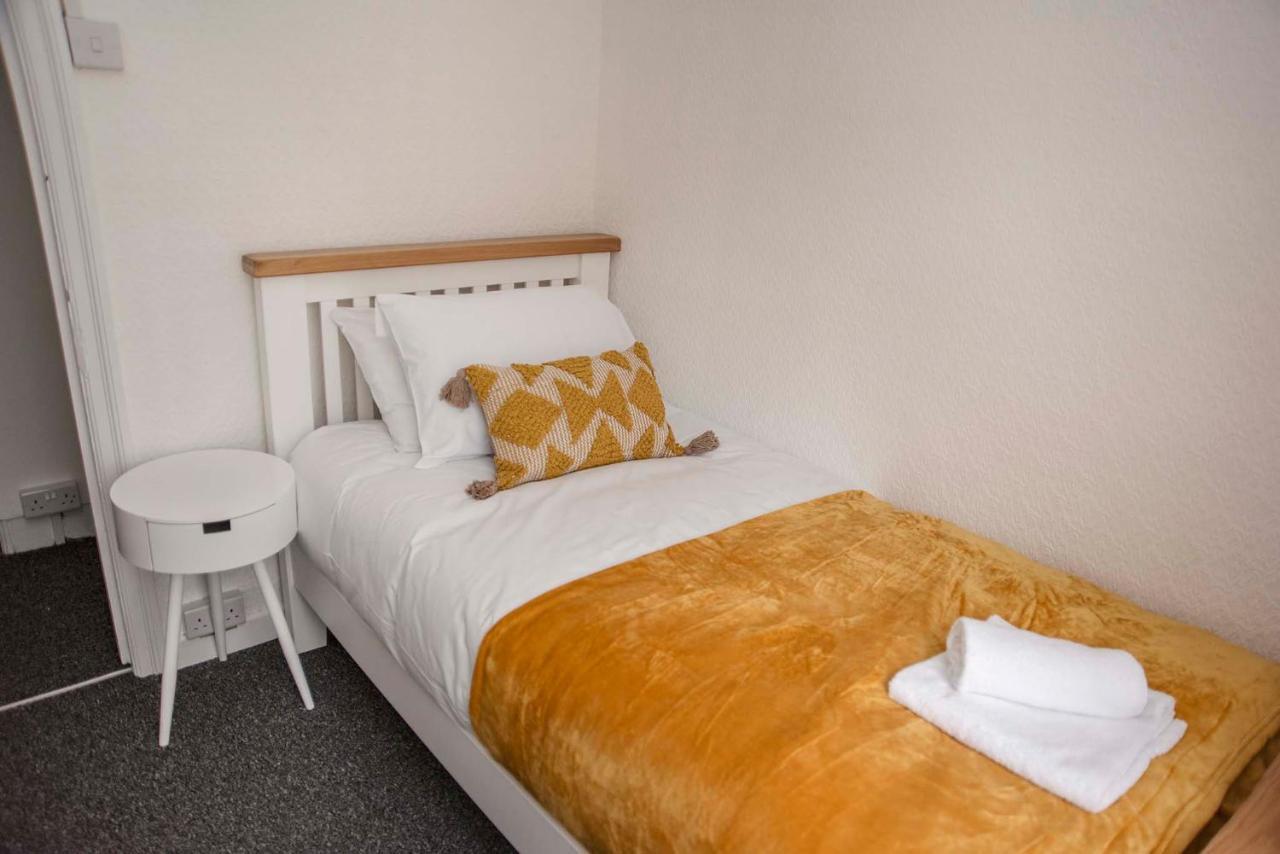 فيلا Six Bells Retreat Abertillery المظهر الخارجي الصورة