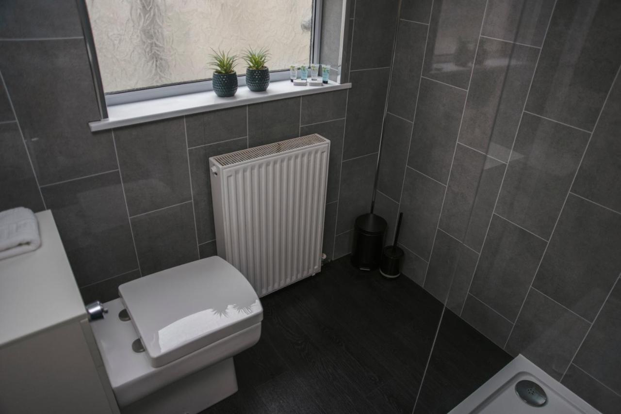 فيلا Six Bells Retreat Abertillery المظهر الخارجي الصورة